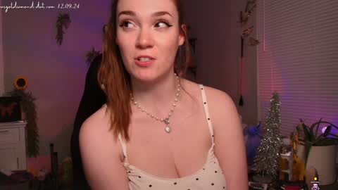 Snapshot of margotdiamond chatting on December 10, 12:50 am   online show from December 10, 12:50 am