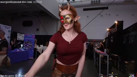 Snapshot of margotdiamond chatting on February 2, 11:42 pm   online show from February 2, 11:42 pm