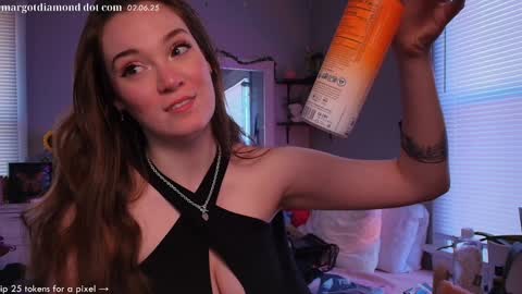 Snapshot of margotdiamond chatting on February 6, 8:34 pm   online show from February 6, 8:34 pm