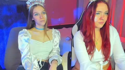 Snapshot of mari_kiku chatting on December 26, 5:51 pm Kiku and Marii - online show from December 26, 5:51 pm