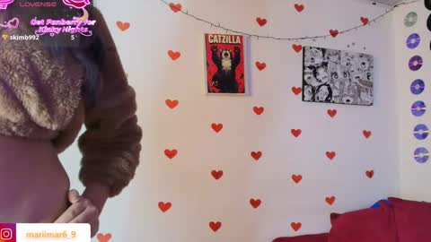 Snapshot of mari_mar69 chatting on May 22, 9:48 am mari_mar69 online show from May 22, 9:48 am