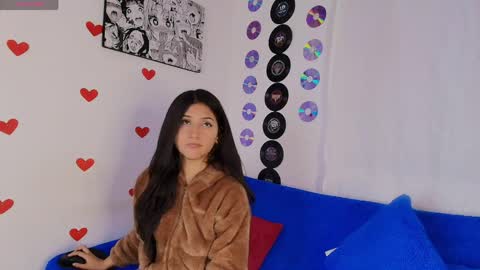 Snapshot of mari_mar69 chatting on June 7, 10:30 am mari_mar69 online show from June 7, 10:30 am