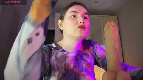 Snapshot of maria_bowie chatting on May 19, 7:04 am Maria online show from May 19, 7:04 am
