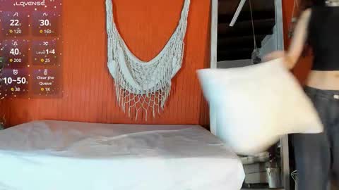 maria_turner1 online show from March 26, 12:11 pm