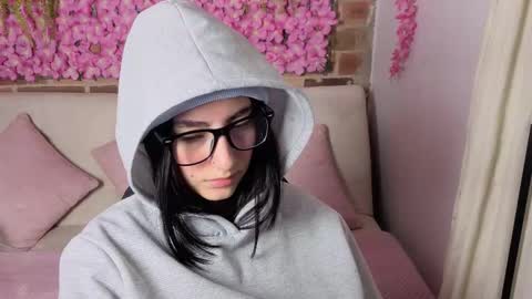 Maria online show from March 14, 9:15 am