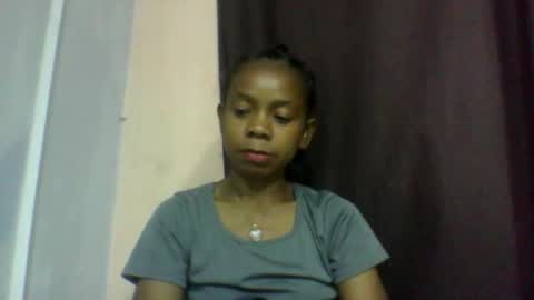 Snapshot of mariah642217 chatting on May 17, 8:01 am mariah642217 online show from May 17, 8:01 am