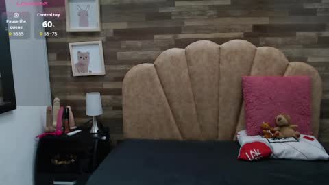 Snapshot of mariahsugarrr chatting on May 6, 1:57 am mariahsugarrr online show from May 6, 1:57 am