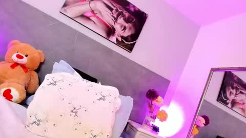 Snapshot of mariajo_sex_ chatting on April 24, 12:07 pm MARIAJO Dont forget that Mariajosexy20 online show from April 24, 12:07 pm