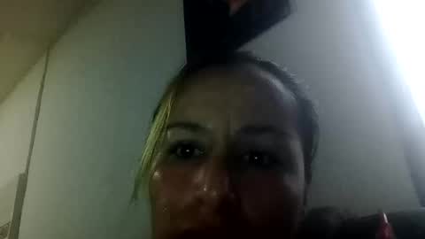 Snapshot of mariajose_1992 chatting on April 9, 11:37 am mariajose_1992 online show from April 9, 11:37 am