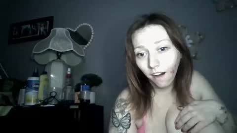 Snapshot of mariamaybe24 chatting on December 2, 9:02 am Mariah online show from December 2, 9:02 am