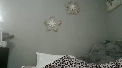 Snapshot of mariamaybe24 chatting on February 25, 9:02 pm Mariah online show from February 25, 9:02 pm