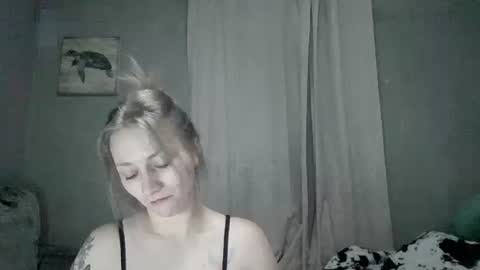 Snapshot of mariamaybe24 chatting on March 3, 12:58 pm Mariah online show from March 3, 12:58 pm