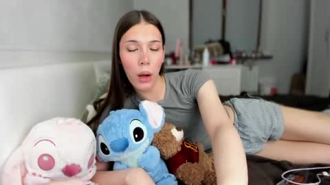 Mariam  online show from April 14, 12:27 am