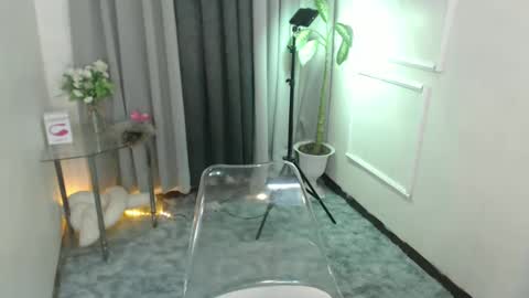 Snapshot of mariamercedesxxx chatting on February 15, 12:01 pm maria online show from February 15, 12:01 pm