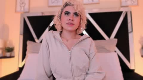 Snapshot of marian_pinzon chatting on September 27, 2:38 am Marian online show from September 27, 2:38 am