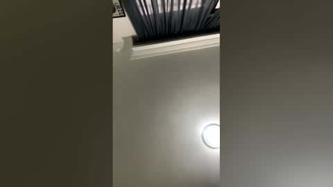 Snapshot of mariana_c chatting on May 1, 1:05 pm Mar y online show from May 1, 1:05 pm