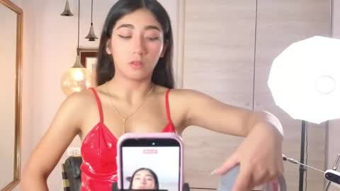 Snapshot of mariana_kalo chatting on April 23, 12:29 pm Mariana online show from April 23, 12:29 pm