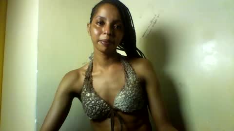 Snapshot of mariana_stacx chatting on June 25, 12:10 am Mariana online show from June 25, 12:10 am