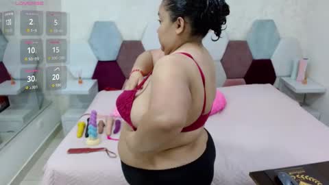 Snapshot of marianabbw_ chatting on April 20, 3:04 pm mariana online show from April 20, 3:04 pm