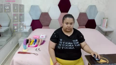 Snapshot of marianabbw_ chatting on April 30, 8:57 pm mariana online show from April 30, 8:57 pm
