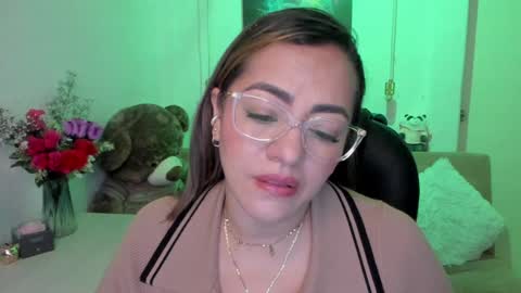 Mariana Lopez online show from February 26, 1:11 am