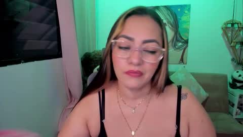 Mariana Lopez online show from February 26, 11:59 pm