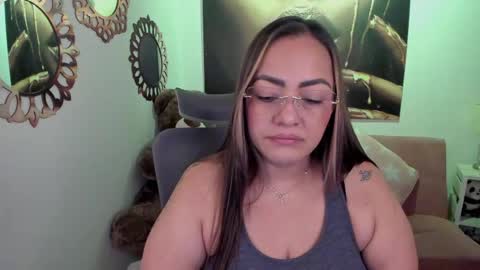 Snapshot of marianalopez81 chatting on April 22, 1:08 am Mariana Lopez online show from April 22, 1:08 am