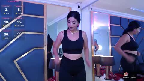 Snapshot of marianamontezz chatting on January 15, 11:59 am online show from January 15, 11:59 am