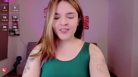 Snapshot of mariangeel_ chatting on September 19, 11:16 pm mariangeel_ online show from September 19, 11:16 pm