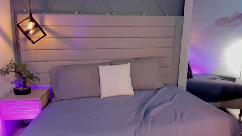 mariangel online show from February 18, 11:39 am