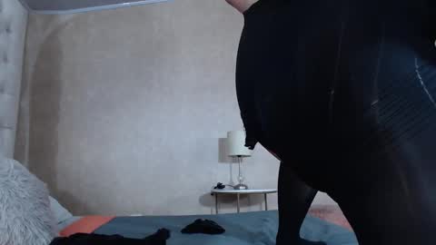 la crespa x online show from March 28, 12:38 pm