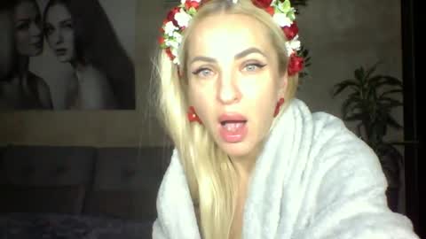 Snapshot of marianna1977 chatting on February 2, 4:37 am marianna1977 online show from February 2, 4:37 am