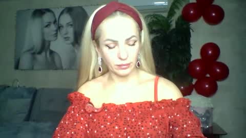 Snapshot of marianna1977 chatting on February 16, 1:14 am marianna1977 online show from February 16, 1:14 am