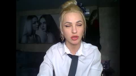 Snapshot of marianna1977 chatting on February 21, 8:49 pm marianna1977 online show from February 21, 8:49 pm