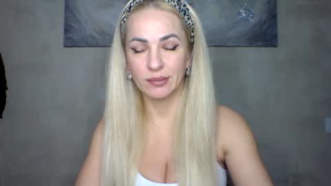 Snapshot of marianna1977 chatting on March 11, 5:13 pm marianna1977 online show from March 11, 5:13 pm