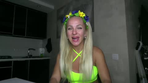 Snapshot of marianna1977 chatting on September 28, 6:46 pm marianna1977 online show from September 28, 6:46 pm