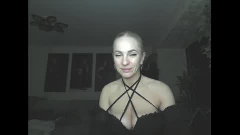 Snapshot of marianna1977 chatting on April 20, 5:48 pm marianna1977 online show from April 20, 5:48 pm