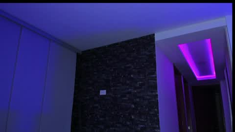 M A R I A N E online show from March 26, 6:52 am