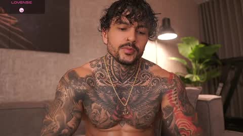 Mariano Costa online show from April 12, 3:44 am