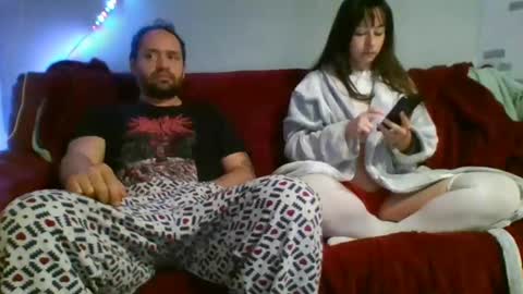 Snapshot of mariavonschnee chatting on December 16, 7:04 am Maria Von Schnee online show from December 16, 7:04 am