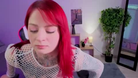Snapshot of mariax_ chatting on February 12, 10:21 am Maria online show from February 12, 10:21 am