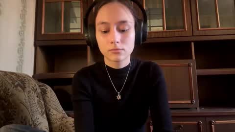 Snapshot of maricruzsilleman chatting on March 12, 3:07 pm Lois online show from March 12, 3:07 pm