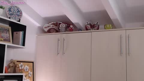 Maria online show from February 5, 5:06 pm