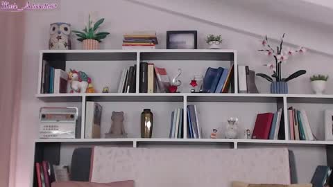Snapshot of marie_antoinette62 chatting on May 1, 7:18 pm Maria online show from May 1, 7:18 pm