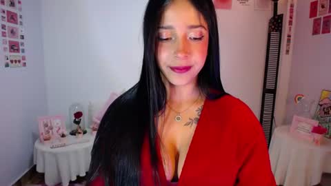 Snapshot of marie_daved chatting on July 3, 2:07 am Nicolle online show from July 3, 2:07 am