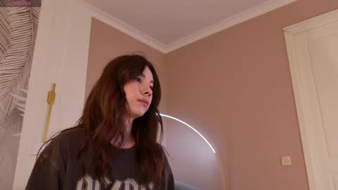 Snapshot of marie_diaze chatting on May 3, 5:02 am Marie LEAVE YOUR WITH ME online show from May 3, 5:02 am