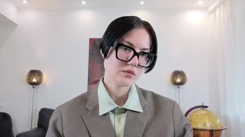 Snapshot of marie_fitch chatting on May 1, 3:55 am Marie Fitch online show from May 1, 3:55 am