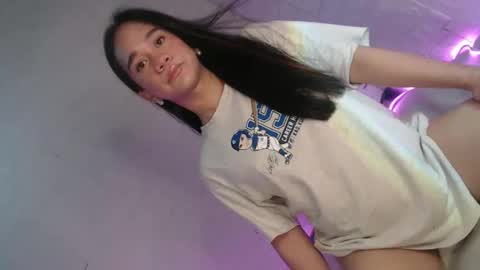 yourdreamgirl  MARIE  online show from April 25, 3:09 am