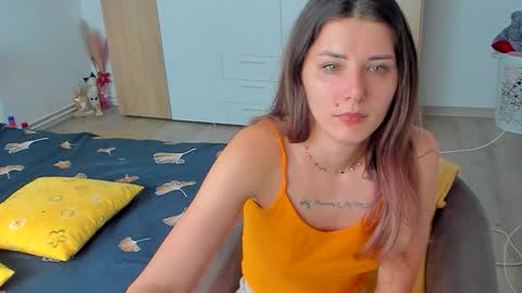 Marie   online show from March 17, 6:17 am