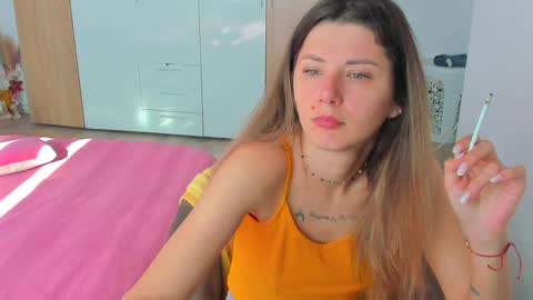 Snapshot of marie_marie03 chatting on April 27, 5:49 am Marie online show from April 27, 5:49 am